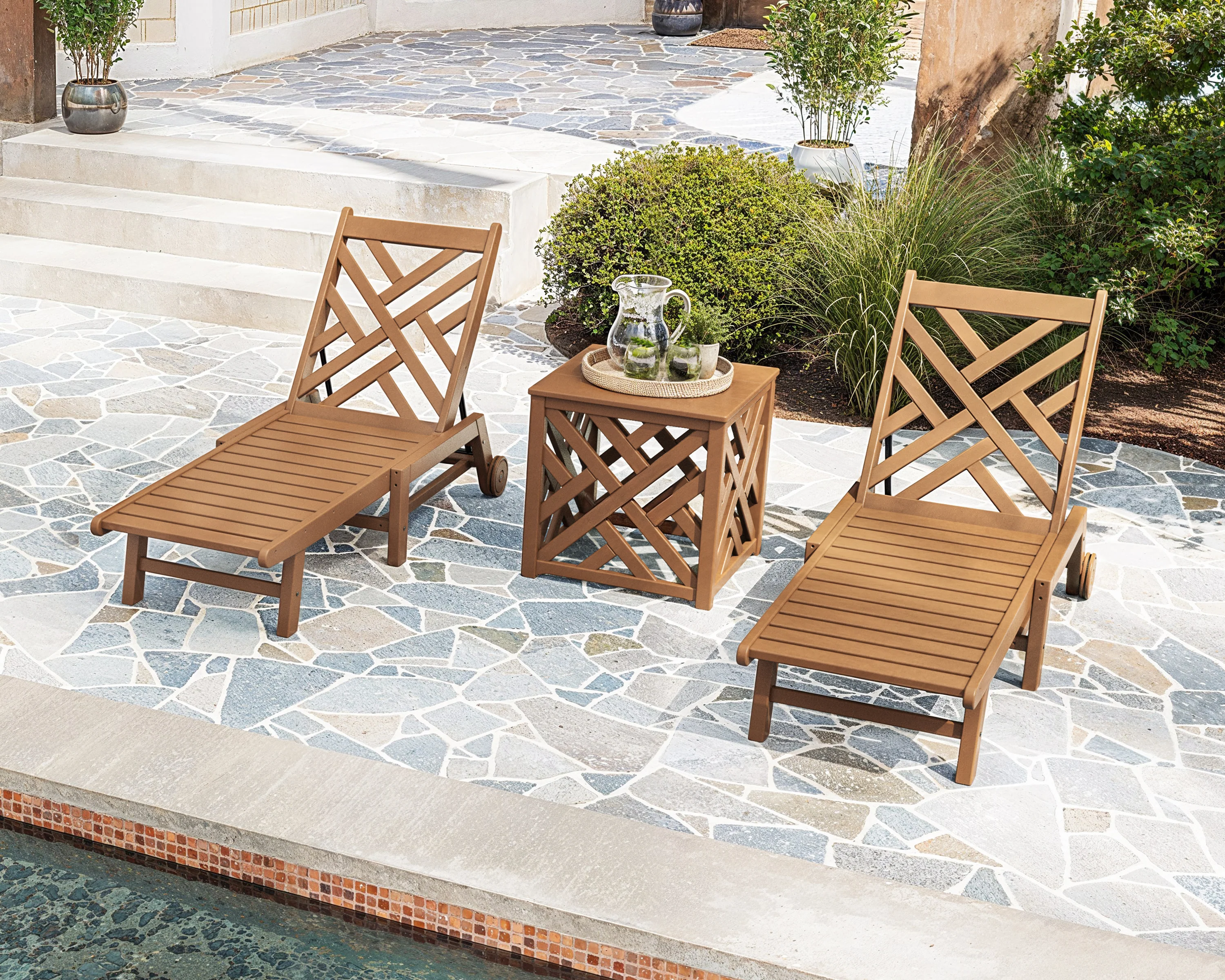 Chippendale 3-Piece Chaise Set with Wheels and Umbrella Stand Accent Table - Image 2