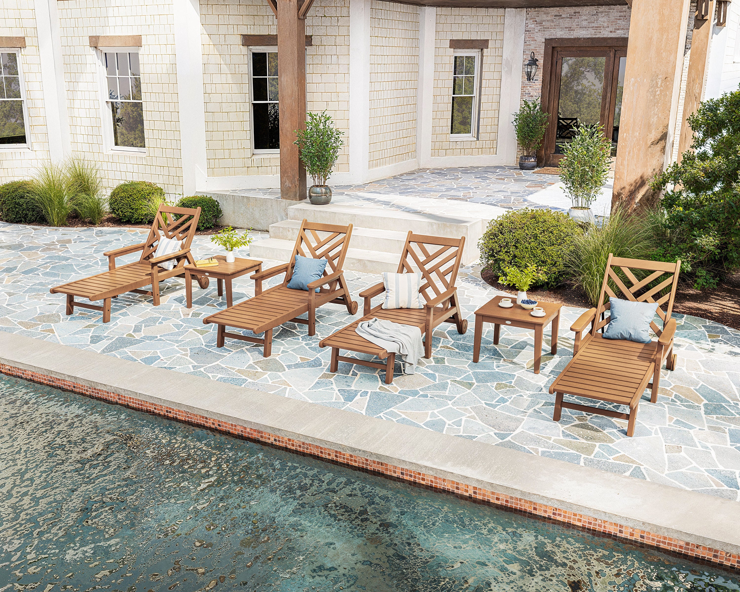 Chippendale 6-Piece Chaise Set with Arms and Wheels - Image 2