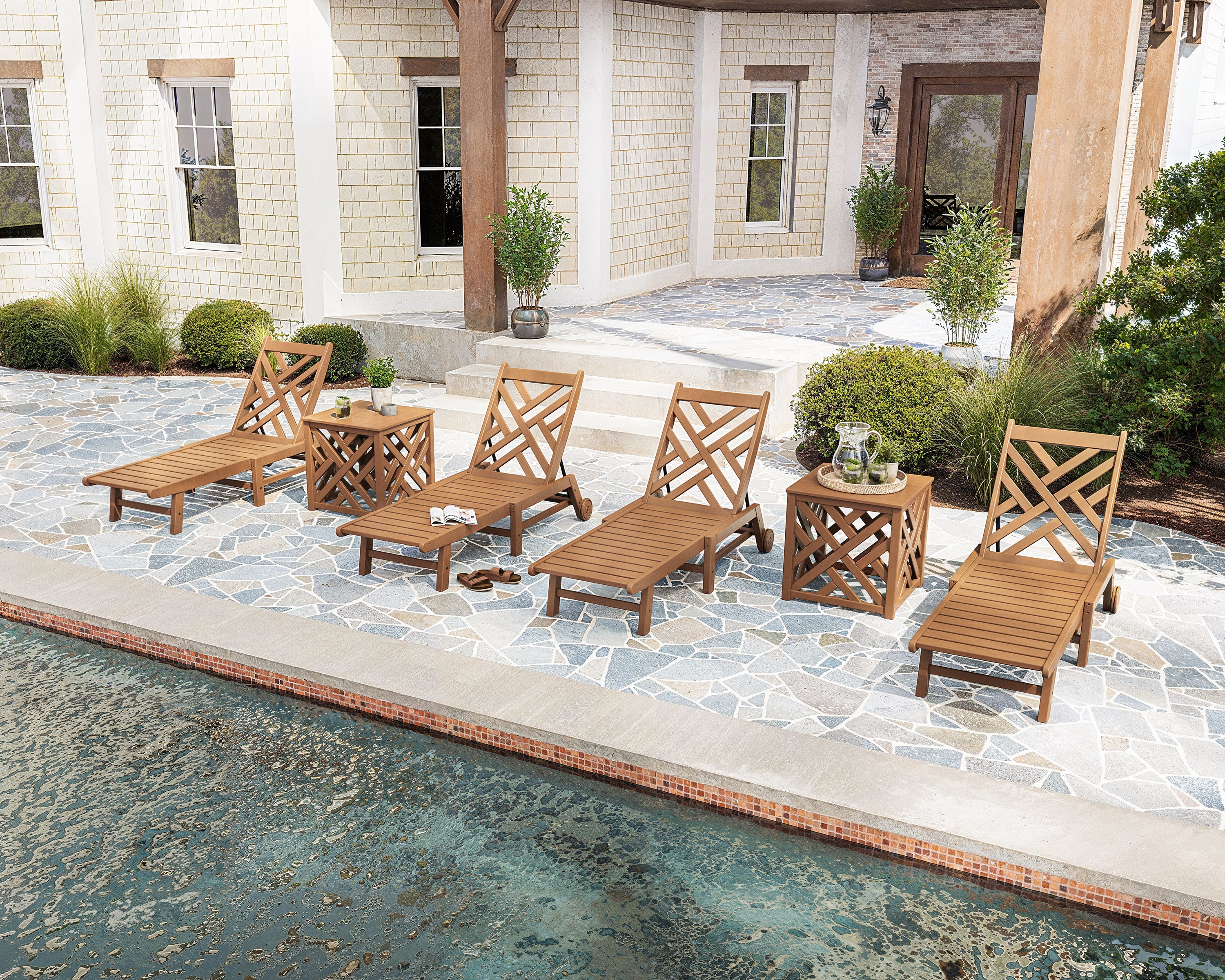 Chippendale 6-Piece Chaise Set with Wheels and Umbrella Stand Accent Table - Image 2