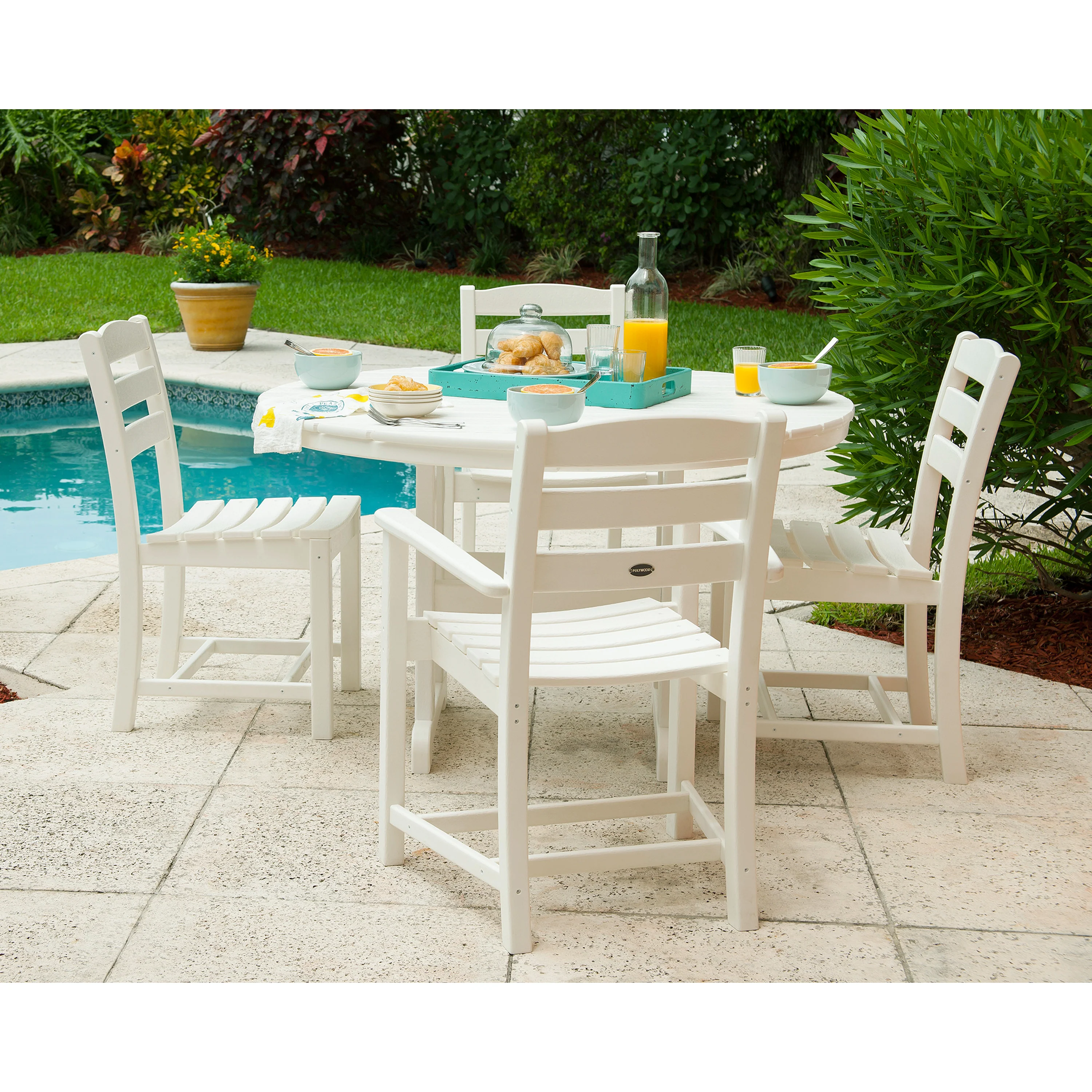 La Casa Café 5-Piece Round Farmhouse Dining Set - Image 3