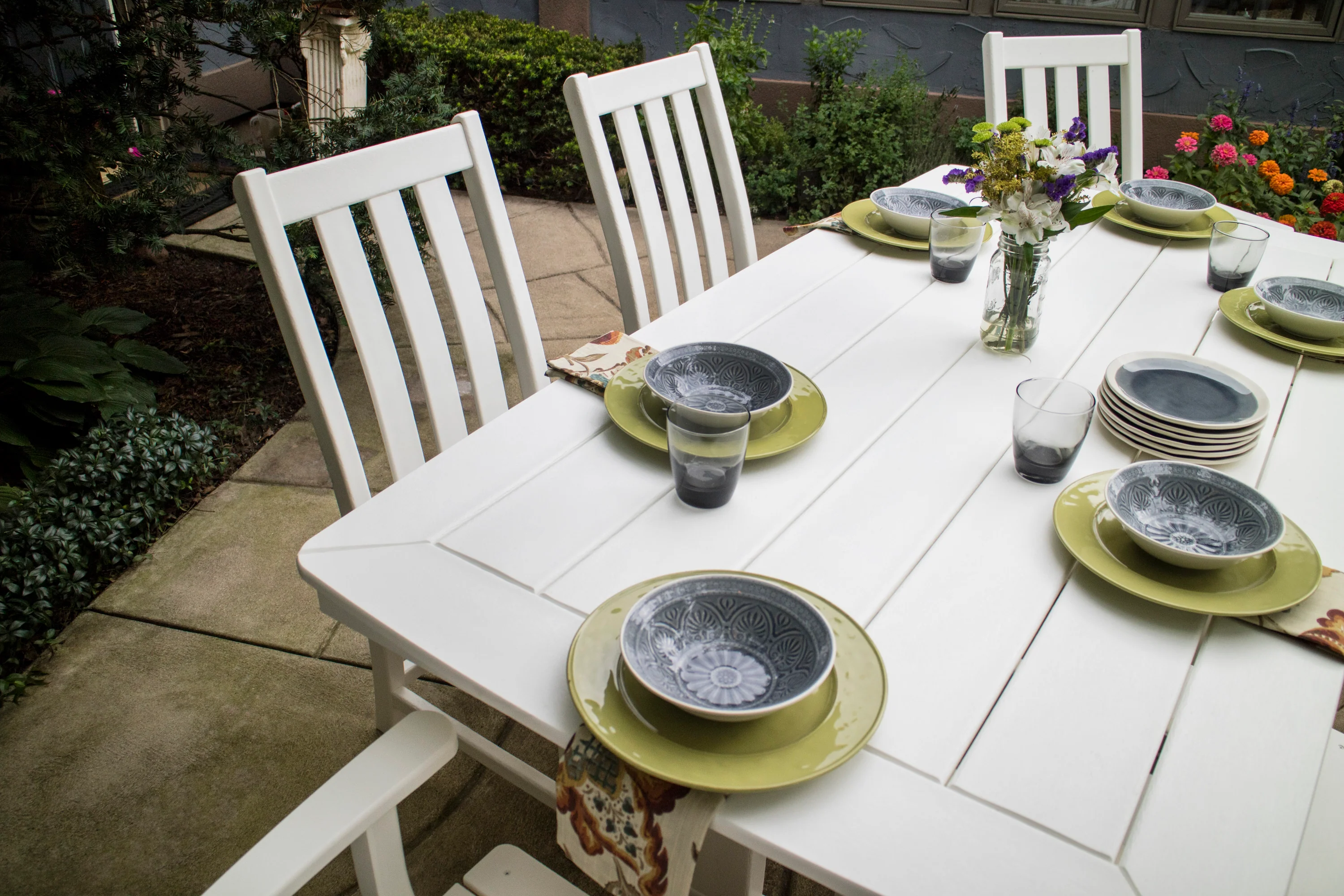 Vineyard 7-Piece Dining Set with Trestle Legs - Image 4